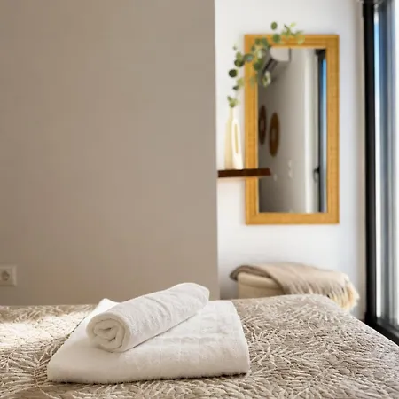 Apartment Kallisti Seaside - 50m From Sandy Chania (Crete)